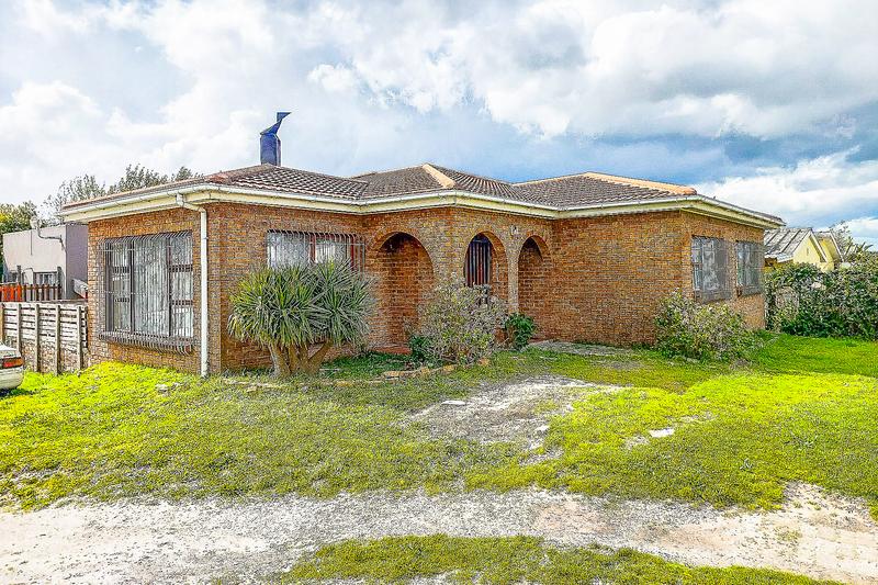 3 Bedroom Property for Sale in Pineview Western Cape